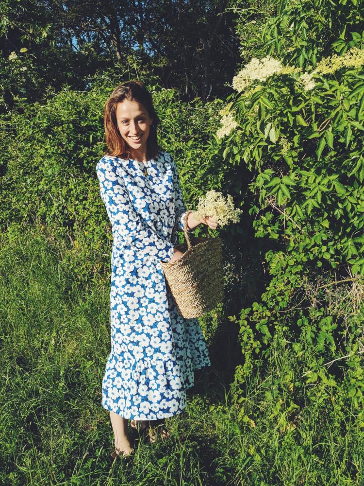 Alice picking elderflowers